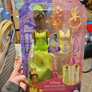 Disney Princess Tiana Doll With 2 Looks - Snap On Style